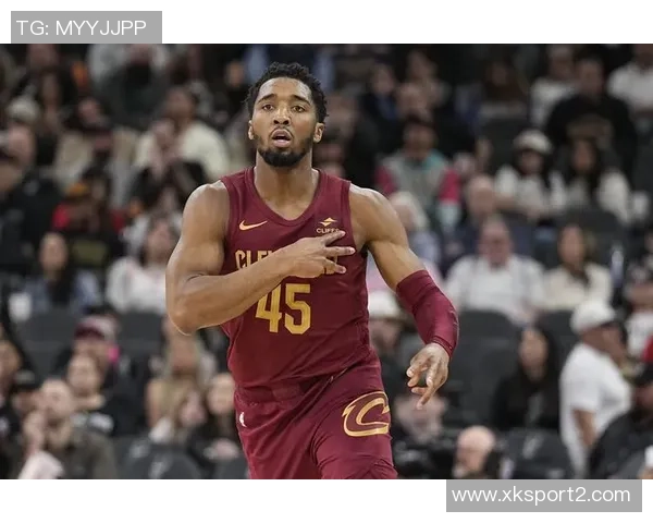 米切尔状态火热单场轰下35分18投13中正负值高达38